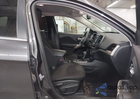 2017 Jeep Cherokee Latitude 4X4 from USA, damaged, VIN 1C4PJMCS4HW605762